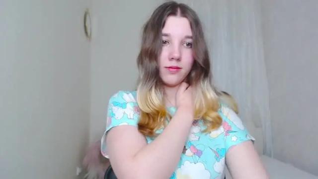 Image 12 of kitty1_kitty Stream on Chaturbate on 16 months ago