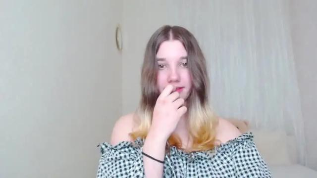 Image 12 of kitty1_kitty Stream on Chaturbate on 16 months ago