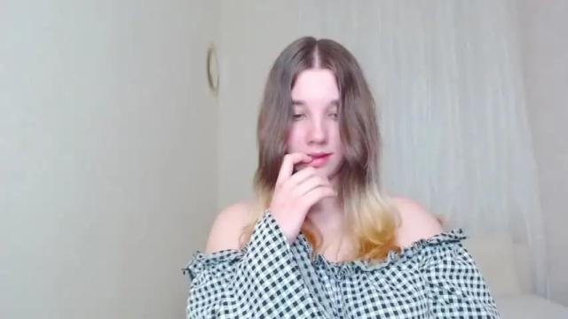 Image 3 of kitty1_kitty Stream on Chaturbate on 16 months ago