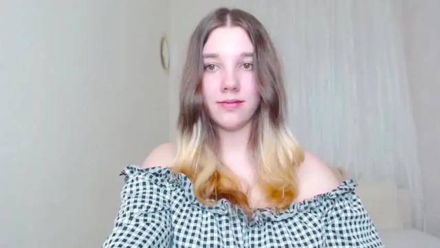 Image 4 of kitty1_kitty Stream on Chaturbate on 16 months ago