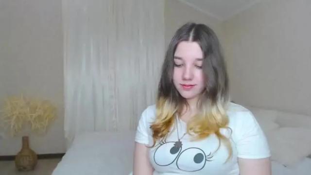 Thumbnail 1, kitty1_kitty's Stream at Chaturbate, 16 months ago