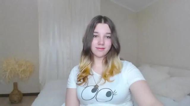 Image 4 of kitty1_kitty Stream on Chaturbate on 16 months ago