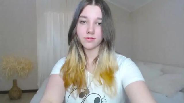 Thumbnail 1, kitty1_kitty's Stream at Chaturbate, 15 months ago