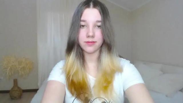 Image 12 of kitty1_kitty Stream on Chaturbate on 15 months ago