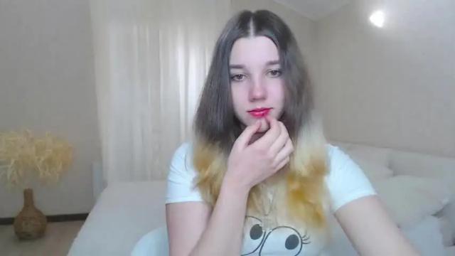 Thumbnail 1, kitty1_kitty's Stream at Chaturbate, 15 months ago