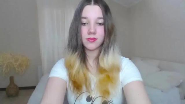 Image 7 of kitty1_kitty Stream on Chaturbate on 15 months ago