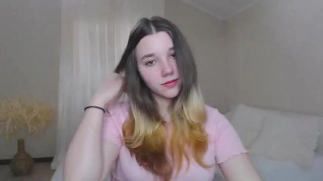 Image 2 of kitty1_kitty Stream on Chaturbate on 15 months ago