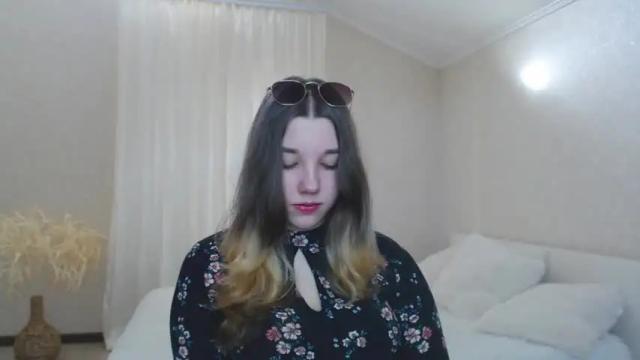 Image 3 of kitty1_kitty Stream on Chaturbate on 15 months ago