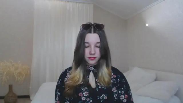 Image 6 of kitty1_kitty Stream on Chaturbate on 15 months ago