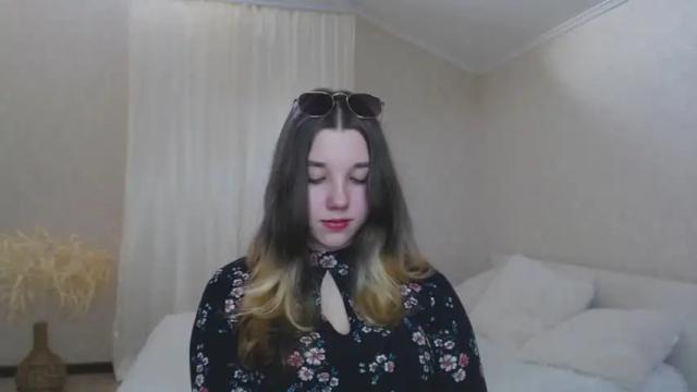 Image 8 of kitty1_kitty Stream on Chaturbate on 15 months ago
