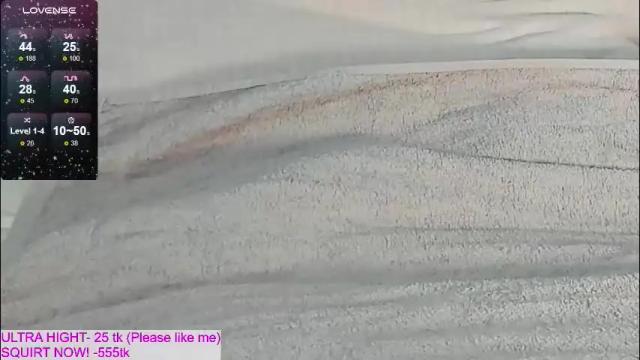 Image 10 of kitty1grey Stream on Chaturbate on 27 days ago