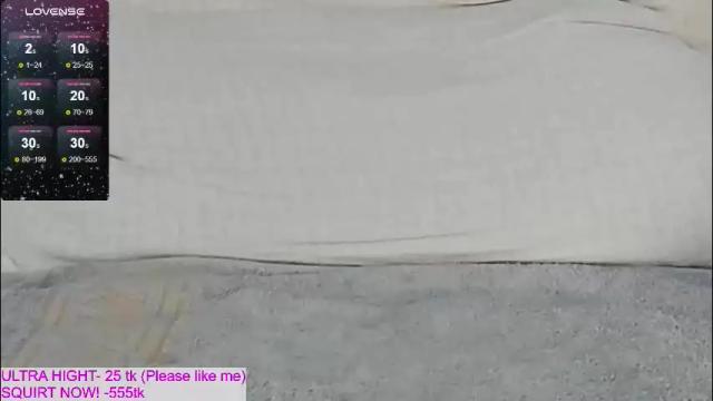 Image 12 of kitty1grey Stream on Chaturbate on 25 days ago