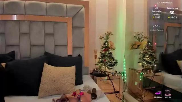 Image 2 of kitty__rouse Stream on Chaturbate on 1 month ago