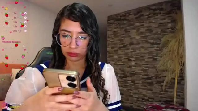 Thumbnail 2, kitty_curly's Stream at Chaturbate, 14 months ago