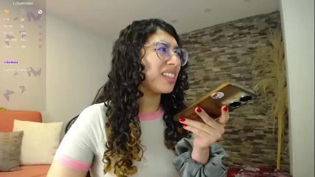 Thumbnail 3, kitty_curly's Stream at Chaturbate, 1 month ago
