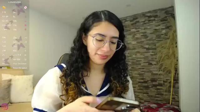 Image 8 of kitty_curly Stream on Chaturbate on 10 days ago