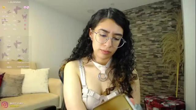 Image 6 of kitty_curly Stream on Chaturbate on 5 days ago