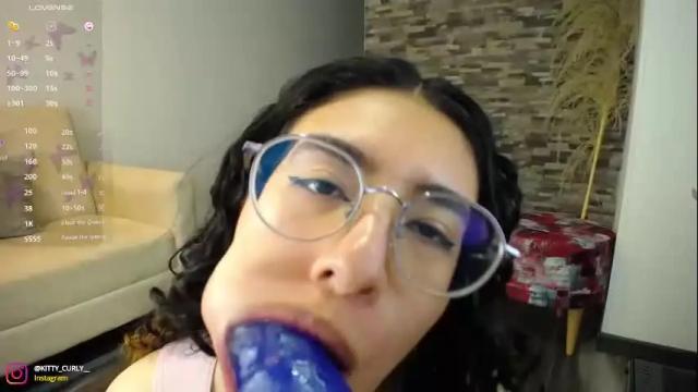 Thumbnail 3, kitty_curly's Stream at Chaturbate, 6 months ago