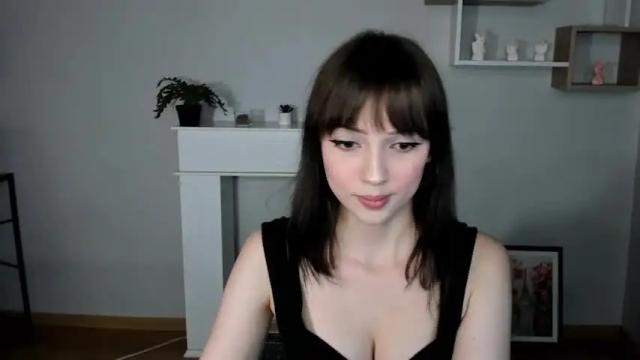 Image 12 of kitty_denise Stream on Chaturbate on 19 months ago