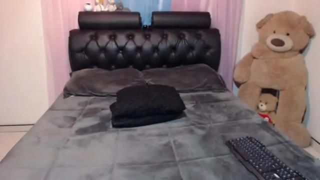 Image 12 of kitty_eyes Stream on Chaturbate on 15 months ago