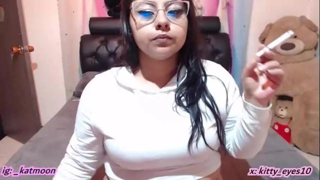 Thumbnail 1, kitty_eyes's Stream at Chaturbate, 1 day ago