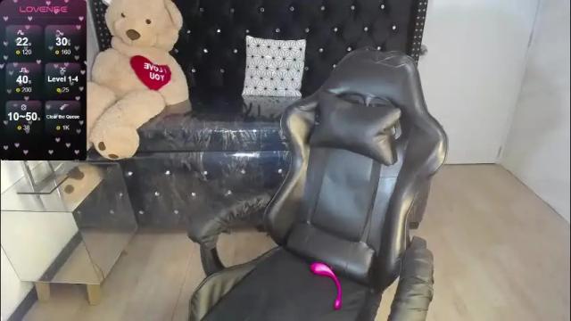 Image 8 of kitty_fox_b Stream on Chaturbate on 10 days ago