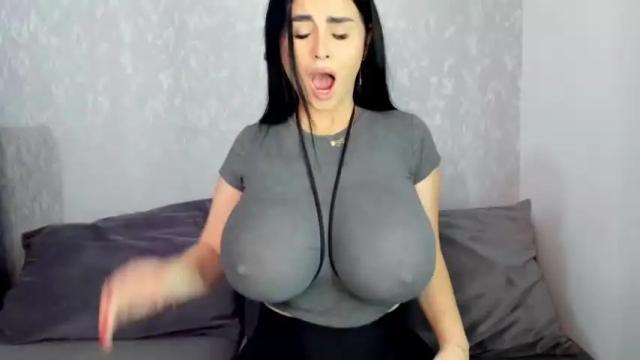 Image 7 of kitty_hotx Stream on Chaturbate on 19 months ago