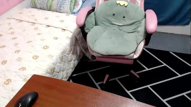 Image 8 of kitty_kity Stream on Chaturbate on 1 month ago