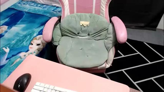 Image 11 of kitty_kity Stream on Chaturbate on 1 month ago