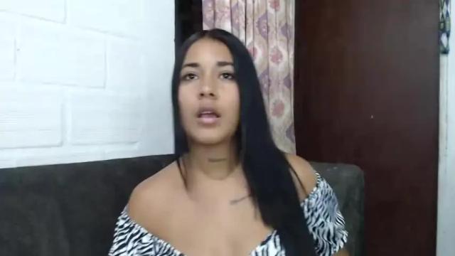 Image 4 of kitty_naughty2001 Stream on Chaturbate on 17 months ago