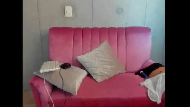 Image 12 of kitty_rose6147 Stream on Chaturbate on 2 months ago