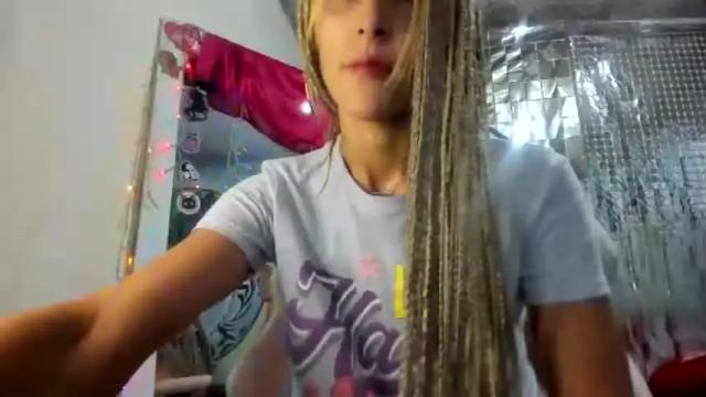 Image 8 of kitty_rousse69 Stream on Chaturbate on 19 months ago