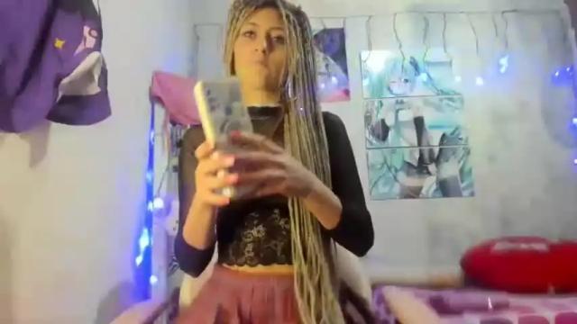 Image 12 of kitty_rousse69 Stream on Chaturbate on 17 months ago
