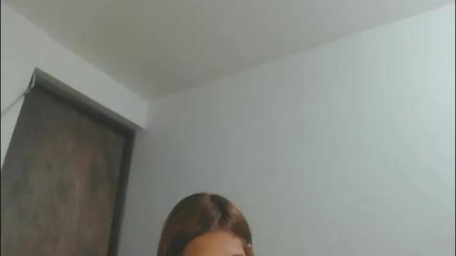 Image 12 of kitty_rousse69 Stream on Chaturbate on 1 month ago