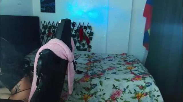 Image 3 of kitty_vaal Stream on Chaturbate on 1 month ago