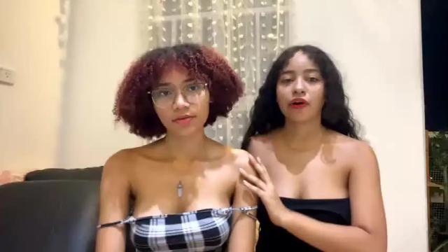 Image 8 of kittyand Stream on Chaturbate on 13 months ago