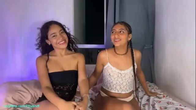 Image 2 of kittyand Stream on Chaturbate on 22 days ago