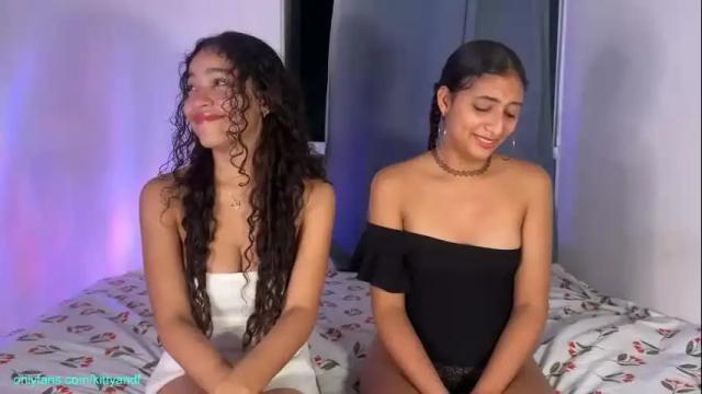 Image 2 of kittyand Stream on Chaturbate on 14 days ago