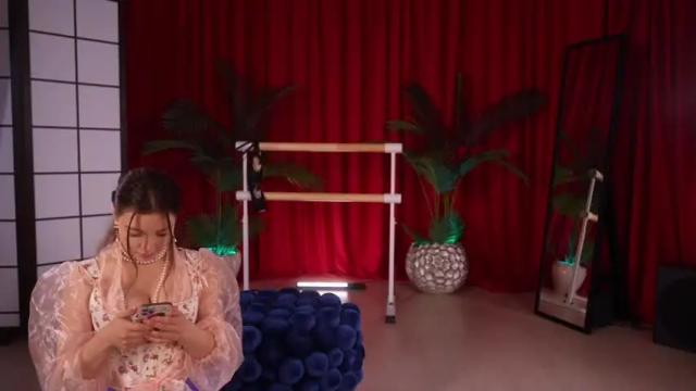 Image 2 of kittycaitlin Stream on Chaturbate on 1 month ago