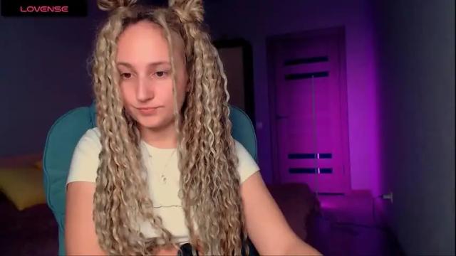 Image 7 of kittycaitlina Stream on Chaturbate on 18 months ago