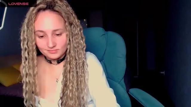 Image 3 of kittycaitlina Stream on Chaturbate on 18 months ago