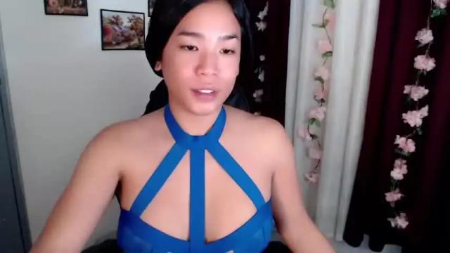 Image 4 of kittycruzxxx Stream on Chaturbate on 14 months ago