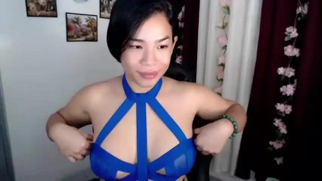 Image 12 of kittycruzxxx Stream on Chaturbate on 14 months ago