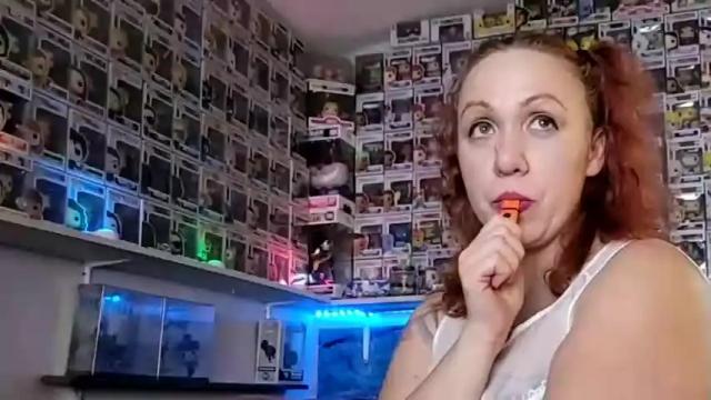 Image 3 of kittyfluf Stream on Chaturbate on 14 months ago