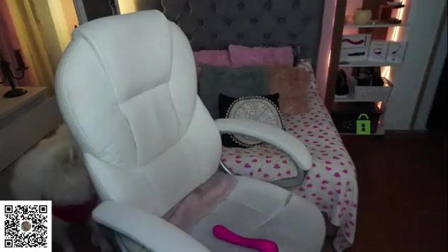 Image 10 of kittygrey Stream on Chaturbate on 1 month ago