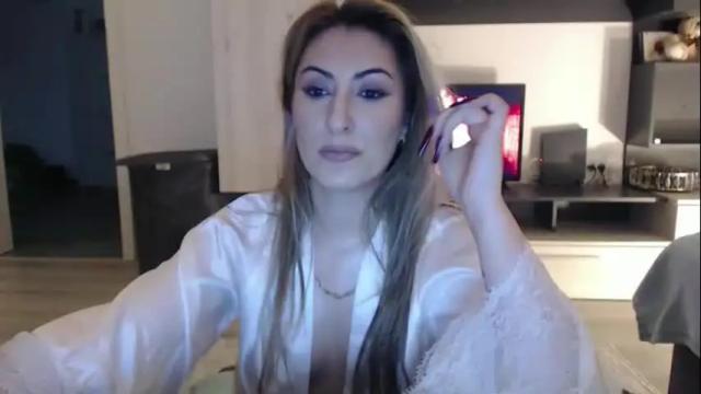 Image 12 of kittyhungryonlyf Stream on Chaturbate on 6 months ago