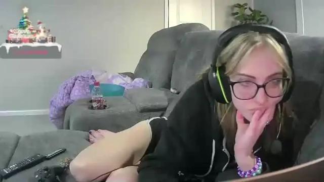 Thumbnail 3, kittykillz's Stream at Chaturbate, 22 months ago
