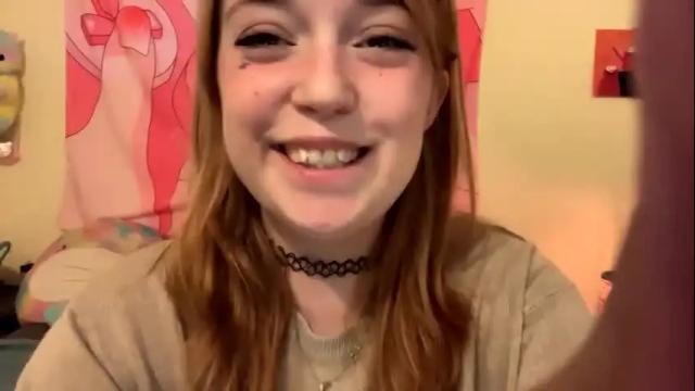 Image 4 of kittyme0ws Stream on Chaturbate on 5 months ago