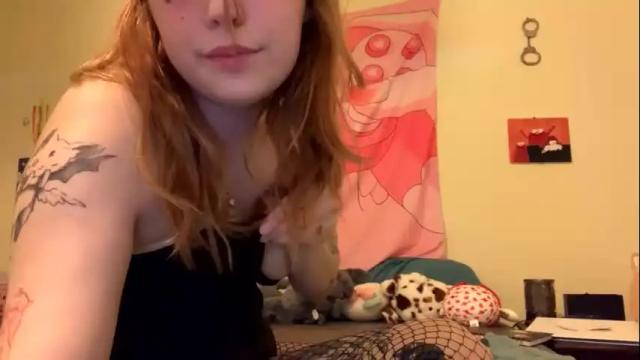 Image 12 of kittyme0ws Stream on Chaturbate on 5 months ago