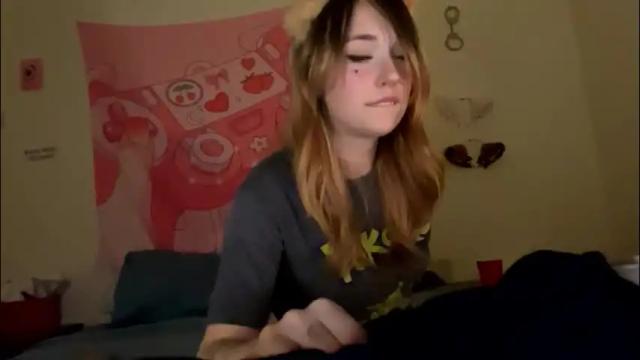 Image 10 of kittyme0ws Stream on Chaturbate on 1 month ago